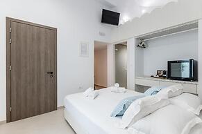 Majo Suites Hotel