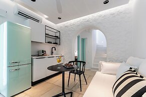 Majo Suites Hotel