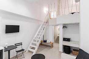 Majo Suites Hotel