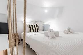 Majo Suites Hotel