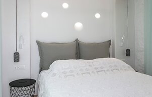 Majo Suites Hotel