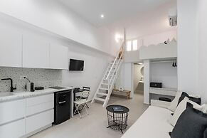 Majo Suites Hotel