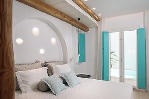 Majo Suites Hotel
