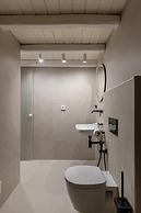 Majo Suites Hotel