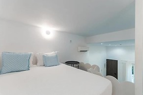 Majo Suites Hotel