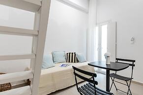 Majo Suites Hotel
