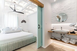 Majo Suites Hotel