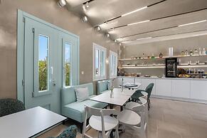 Majo Suites Hotel