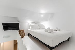 Majo Suites Hotel