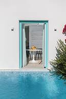 Majo Suites Hotel