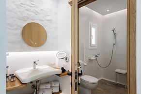 Majo Suites Hotel