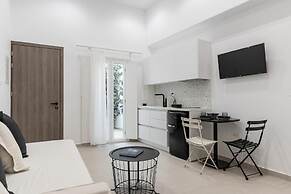 Majo Suites Hotel