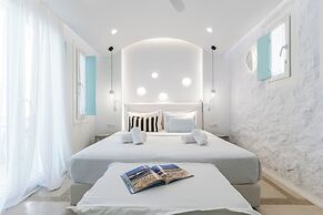 Majo Suites Hotel