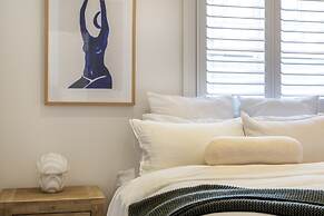 Executive State-Of-The-Art Home - Spa