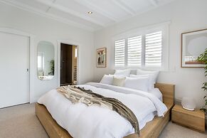 Executive State-Of-The-Art Home - Spa