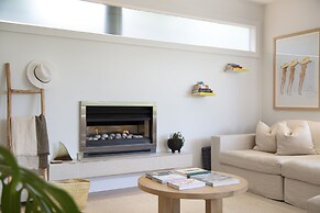 Executive State-Of-The-Art Home - Spa