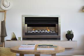 Executive State-Of-The-Art Home - Spa