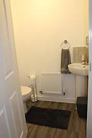 Beautiful 1-bed House in Peterborough