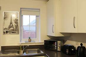 Beautiful 1-bed House in Peterborough