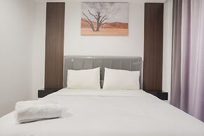 Nice And Comfort Studio At West Vista Apartment