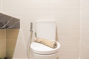 Nice And Comfort Studio At West Vista Apartment