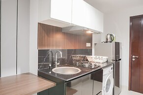 Nice And Comfort Studio At West Vista Apartment