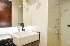 Luxurious 1Br At West Vista Apartment