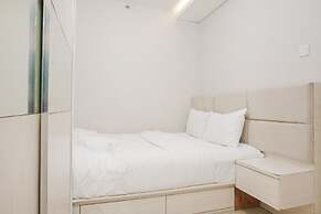 Comfort And Simply 2Br At Green Bay Pluit Apartment