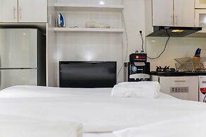 Nice And Cozy Studio Apartment At Springlake Summarecon Bekasi