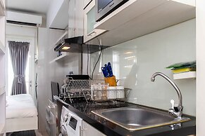 Nice And Cozy Studio Apartment At Springlake Summarecon Bekasi