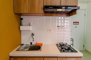 Warm And Cozy 2Br At Green Pramuka City Apartment