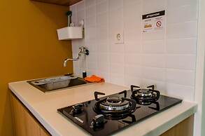 Warm And Cozy 2Br At Green Pramuka City Apartment