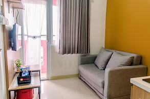 Warm And Cozy 2Br At Green Pramuka City Apartment