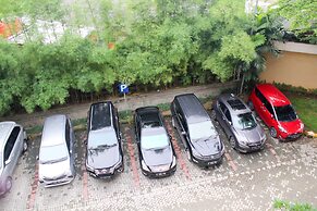 Cozy Stay Studio Apartment (No Kitchen) At Metropark Condominium Jabab