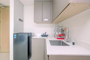 Comfortable And Minimalist 2Br At Gold Coast Apartment