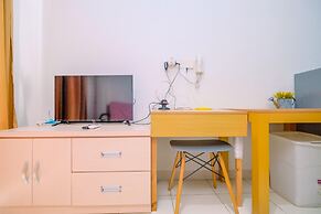 Comfortable And Cozy Living Studio Room Apartment At Dave