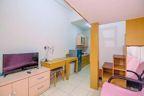 Comfortable And Cozy Living Studio Room Apartment At Dave