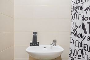 Stunning Studio Apartment At Belmont Residence Puri