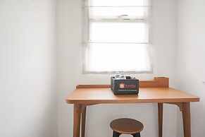 Stunning Studio Apartment At Belmont Residence Puri