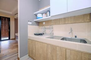Elegant And Comfort Studio Kebayoran Icon Apartment