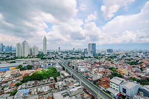 Elegant And Comfort Studio Kebayoran Icon Apartment