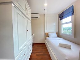 Luxurious 2Br Apartment At Parahyangan Residence