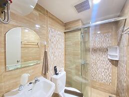 Luxurious 2Br Apartment At Parahyangan Residence