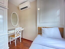Luxurious 2Br Apartment At Parahyangan Residence