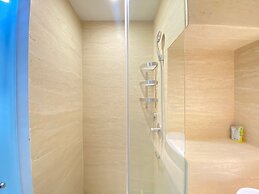 Modern Studio Room With Jacuzzi At Art Deco Apartment