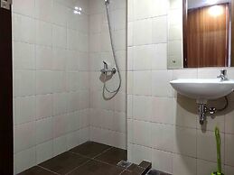 Big And Comfy 3Br At Vida View Apartement