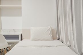 Stunning And Strategic 2Br Gold Coast Apartment Near Pik