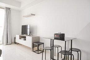 Stunning And Strategic 2Br Gold Coast Apartment Near Pik