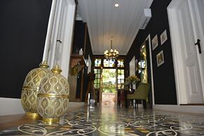 Hotel Lykia Old Town