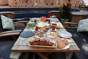 Hotel Lykia Old Town